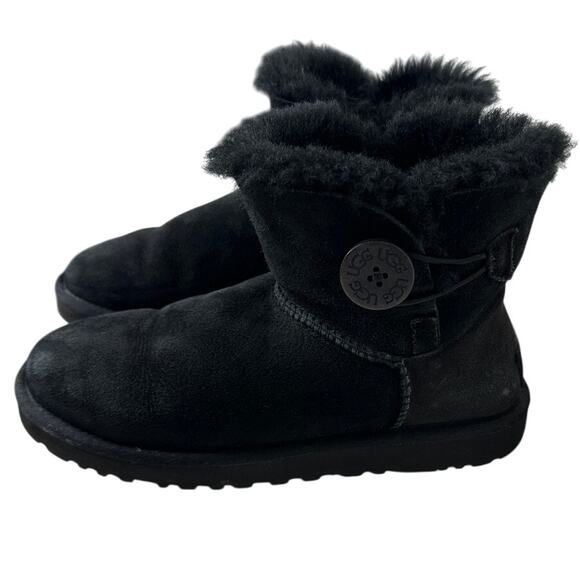 UGG Black Suede Furry Mini Bailey Button Ankle Boot 6 - Picture 1 of 15